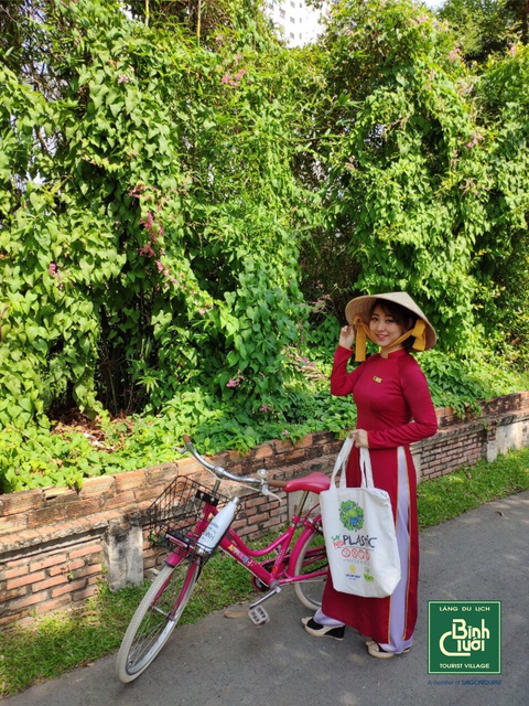 Thời trang, thân thiện với túi vải môi trường - Ảnh 3. Thời trang, thân thiện với túi vải môi trường - Ảnh 3.