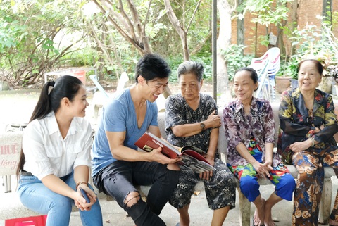 Nhiều lão nghệ sĩ mong được một lần xem Song Lang - Ảnh 1. Nhiều lão nghệ sĩ mong được một lần xem Song Lang - Ảnh 1.