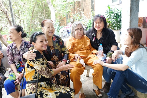 Nhiều lão nghệ sĩ mong được một lần xem Song Lang - Ảnh 5. Nhiều lão nghệ sĩ mong được một lần xem Song Lang - Ảnh 5.