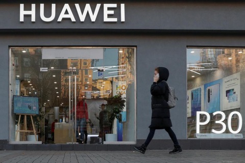 Đài Loan cấm bán 3 mẫu điện thoại Huawei vì ghi Đài Loan, Trung Quốc - Ảnh 1. Đài Loan cấm bán 3 mẫu điện thoại Huawei vì ghi Đài Loan, Trung Quốc - Ảnh 1.