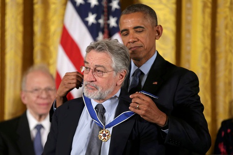 Nam diễn viên gạo cội Robert De Niro nhận giải thưởng thành tựu trọn đời - Ảnh 2. Nam diễn viên gạo cội Robert De Niro nhận giải thưởng thành tựu trọn đời - Ảnh 2.