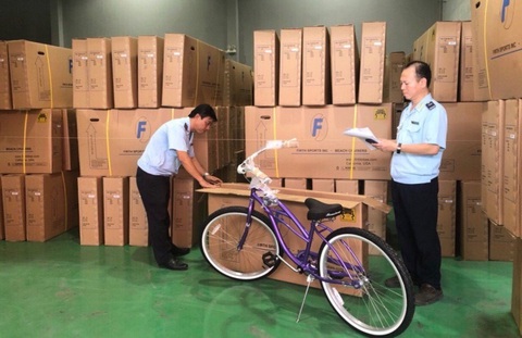 Phát hiện nhiều lô hàng Trung Quốc đội lốt hàng Việt để xuất đi nước khác - Ảnh 1. Phát hiện nhiều lô hàng Trung Quốc đội lốt hàng Việt để xuất đi nước khác - Ảnh 1.