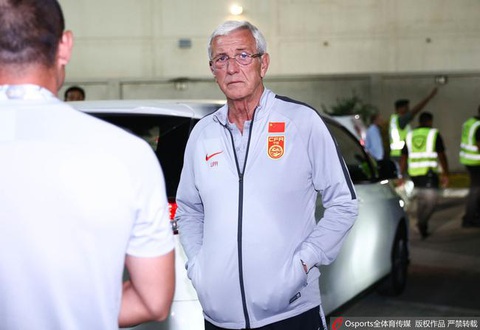 CĐV Trung Quốc: Thay Lippi cũng chẳng khác gì, phải thay hết đội tuyển thì may ra - Ảnh 2. CĐV Trung Quốc: Thay Lippi cũng chẳng khác gì, phải thay hết đội tuyển thì may ra - Ảnh 2.