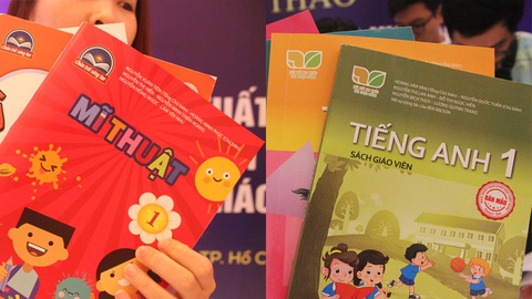 Sách giáo khoa mới: chọn một bộ đồng phục cho dễ quản hay nhiều bộ? - Ảnh 1. Sách giáo khoa mới: chọn một bộ đồng phục cho dễ quản hay nhiều bộ? - Ảnh 1.