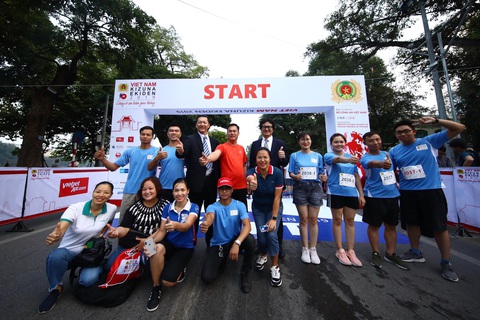 Giải chạy Kizuna Ekiden 2019: Ngày hội thể thao gắn kết tình hữu nghị - Ảnh 43. Giải chạy Kizuna Ekiden 2019: Ngày hội thể thao gắn kết tình hữu nghị - Ảnh 43.