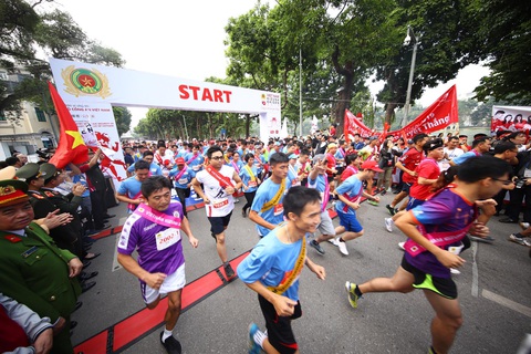 Giải chạy Kizuna Ekiden 2019: Ngày hội thể thao gắn kết tình hữu nghị - Ảnh 28. Giải chạy Kizuna Ekiden 2019: Ngày hội thể thao gắn kết tình hữu nghị - Ảnh 28.