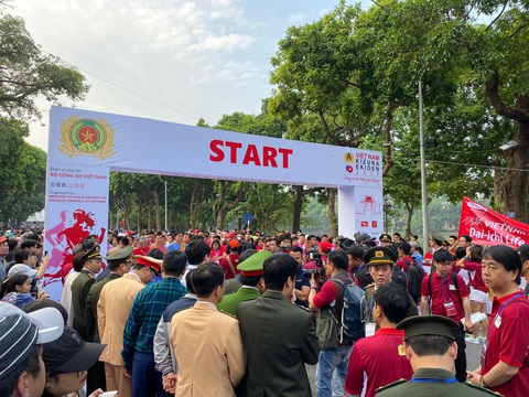 Giải chạy Kizuna Ekiden 2019: Ngày hội thể thao gắn kết tình hữu nghị - Ảnh 34. Giải chạy Kizuna Ekiden 2019: Ngày hội thể thao gắn kết tình hữu nghị - Ảnh 34.