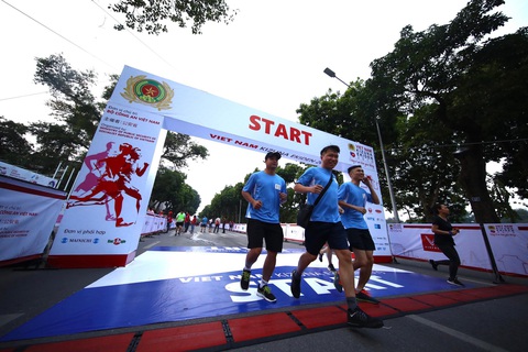 Giải chạy Kizuna Ekiden 2019: Ngày hội thể thao gắn kết tình hữu nghị - Ảnh 44. Giải chạy Kizuna Ekiden 2019: Ngày hội thể thao gắn kết tình hữu nghị - Ảnh 44.