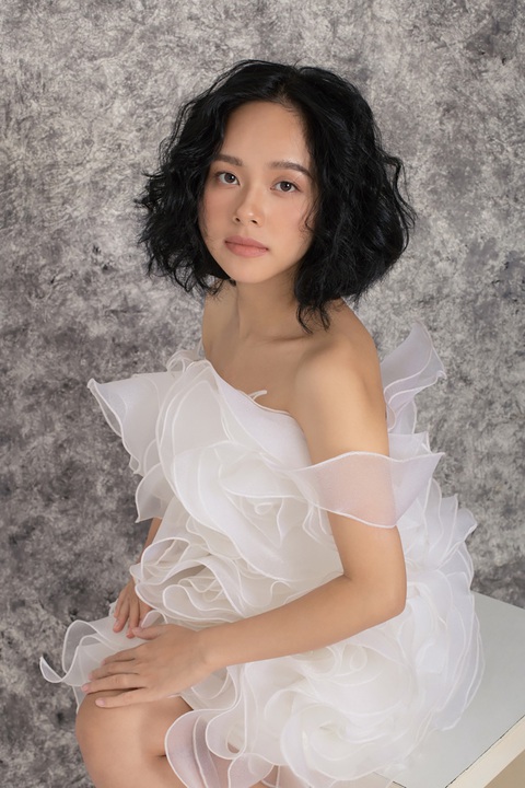 Hoàng Quyên: Tôi muốn là người kể chuyện tình yêu - Ảnh 7. Hoàng Quyên: Tôi muốn là người kể chuyện tình yêu - Ảnh 7.