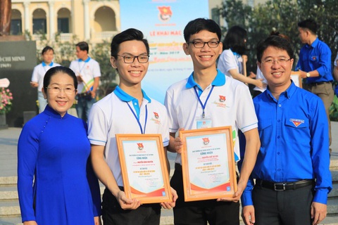 Hội ngộ những bí thư chi đoàn giỏi toàn thành năm 2019 - Ảnh 4. Hội ngộ những bí thư chi đoàn giỏi toàn thành năm 2019 - Ảnh 4.