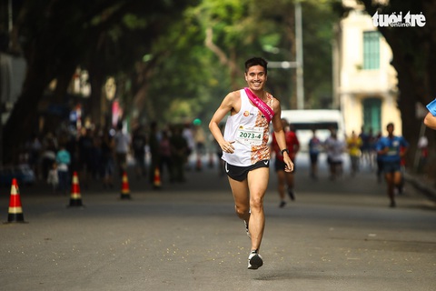 dinh huynh linh dinh huynh linh