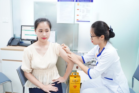 VNVC triển khai vắc xin mới phòng các bệnh do phế cầu khuẩn - Ảnh 2. VNVC triển khai vắc xin mới phòng các bệnh do phế cầu khuẩn - Ảnh 2.