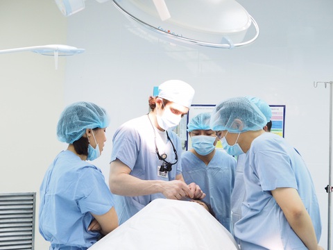 Hàng ngàn lượt bệnh nhân khám và điều trị ung thư da mỗi năm - Ảnh 1. Hàng ngàn lượt bệnh nhân khám và điều trị ung thư da mỗi năm - Ảnh 1.