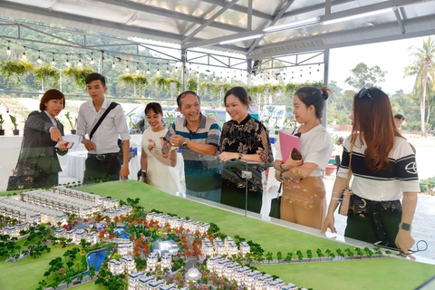 Bất động sản Phú Quốc đón làn gió mới - Ảnh 1. Bất động sản Phú Quốc đón làn gió mới - Ảnh 1.