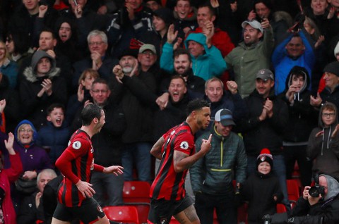 ‘Sốc’ khi Bournemouth quật ngã M.U ngay tại Vitality - Ảnh 2. ‘Sốc’ khi Bournemouth quật ngã M.U ngay tại Vitality - Ảnh 2.
