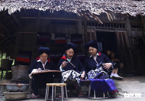 Hồ Hòa Bình sơn thủy hữu tình, núi đồi thơ mộng - Ảnh 14. Hồ Hòa Bình sơn thủy hữu tình, núi đồi thơ mộng - Ảnh 14.