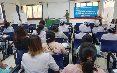 Trị thói côn đồ trong bệnh viện - Ảnh 5. Trị thói côn đồ trong bệnh viện - Ảnh 5.