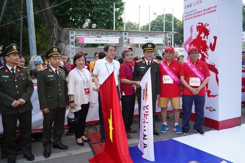 Vietjet cùng máy bay Amy chạy tiếp sức tại giải Kizuna Ekiden 2019 - Ảnh 2. Vietjet cùng máy bay Amy chạy tiếp sức tại giải Kizuna Ekiden 2019 - Ảnh 2.