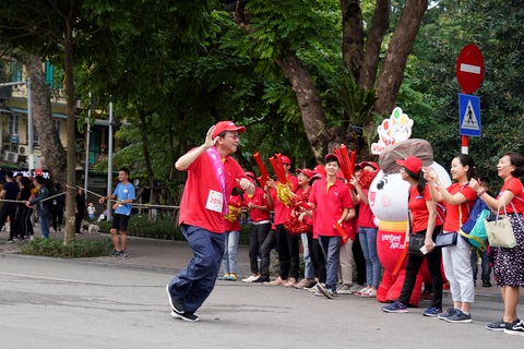 Vietjet cùng máy bay Amy chạy tiếp sức tại giải Kizuna Ekiden 2019 - Ảnh 5. Vietjet cùng máy bay Amy chạy tiếp sức tại giải Kizuna Ekiden 2019 - Ảnh 5.