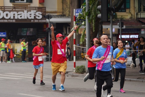 Vietjet cùng máy bay Amy chạy tiếp sức tại giải Kizuna Ekiden 2019 - Ảnh 6. Vietjet cùng máy bay Amy chạy tiếp sức tại giải Kizuna Ekiden 2019 - Ảnh 6.