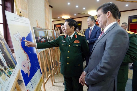 Bộ trưởng Quốc phòng Mỹ dẫn chứng Hai Bà Trưng để nói về bất khuất Việt Nam - Ảnh 1. Bộ trưởng Quốc phòng Mỹ dẫn chứng Hai Bà Trưng để nói về bất khuất Việt Nam - Ảnh 1.