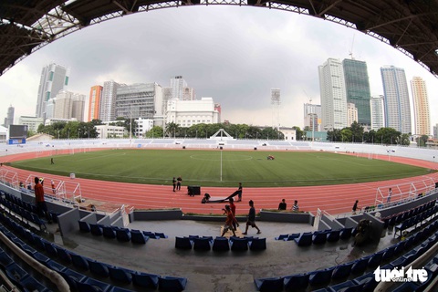 Cận cảnh sân Rizal Memorial, nơi thầy trò ông Park đá 2 trận với Indonesia, Singapore - Ảnh 5. Cận cảnh sân Rizal Memorial, nơi thầy trò ông Park đá 2 trận với Indonesia, Singapore - Ảnh 5.