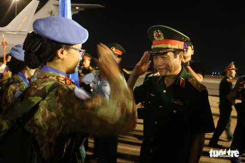 31 cán bộ gìn giữ hòa bình từ Nam Sudan về nước - Ảnh 6. 31 cán bộ gìn giữ hòa bình từ Nam Sudan về nước - Ảnh 6.