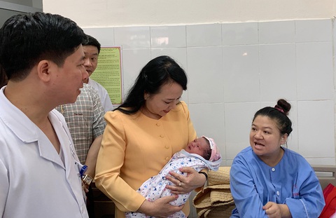 Bộ trưởng Bộ Y tế Nguyễn Thị Kim Tiến: Tôi cảm ơn những lời chỉ trích - Ảnh 1. Bộ trưởng Bộ Y tế Nguyễn Thị Kim Tiến: Tôi cảm ơn những lời chỉ trích - Ảnh 1.