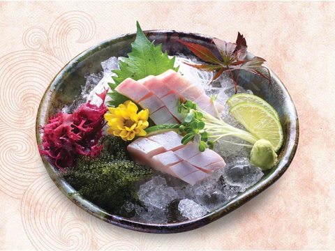 8000 du khách mỗi ngày tại Fukuoka chợ cá lớn nhất Nhật Bản - Ảnh 2. 8000 du khách mỗi ngày tại Fukuoka chợ cá lớn nhất Nhật Bản - Ảnh 2.