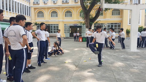 TP.HCM tuyển bổ sung 93 học sinh vào lớp 10 chuyên - Ảnh 1. TP.HCM tuyển bổ sung 93 học sinh vào lớp 10 chuyên - Ảnh 1.