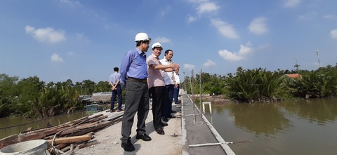 Hàng triệu dân miền Tây đỡ vất vả với 418 cầu bêtông mới - Ảnh 3. Hàng triệu dân miền Tây đỡ vất vả với 418 cầu bêtông mới - Ảnh 3.