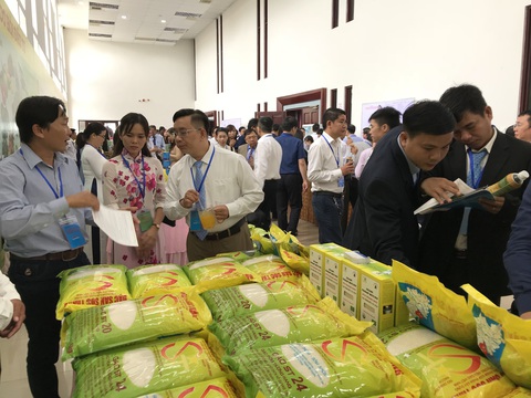 Gạo ST25 ngon nhất thế giới cháy hàng - Ảnh 5. Gạo ST25 ngon nhất thế giới cháy hàng - Ảnh 5.