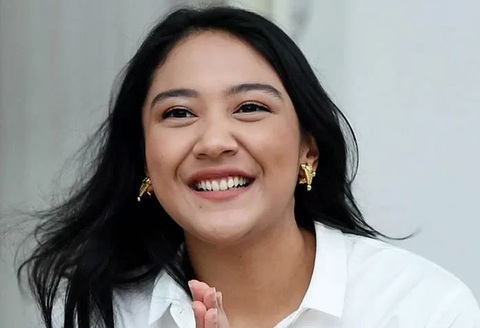Cô gái 23 tuổi được chọn vào nhóm cố vấn trẻ của Tổng thống Indonesia - Ảnh 1. Cô gái 23 tuổi được chọn vào nhóm cố vấn trẻ của Tổng thống Indonesia - Ảnh 1.