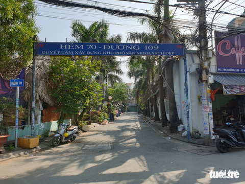 Tháo dỡ biển đường Park Hang Seo - Ảnh 2. Tháo dỡ biển đường Park Hang Seo - Ảnh 2.