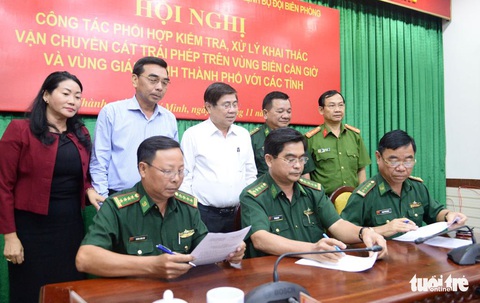 Đề xuất phối hợp bắt ‘cát tặc’ qua điện thoại di động - Ảnh 1. Đề xuất phối hợp bắt ‘cát tặc’ qua điện thoại di động - Ảnh 1.