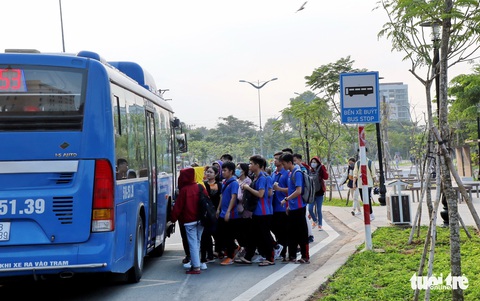 Giao thông TP.HCM có bước chuyển mình - Ảnh 4. Giao thông TP.HCM có bước chuyển mình - Ảnh 4.
