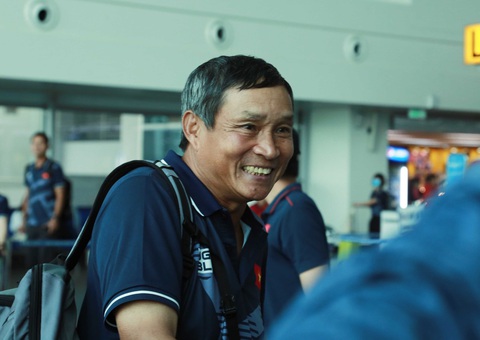 Tuyển nữ và U22 Việt Nam tươi cười lên đường dự SEA Games - Ảnh 3. Tuyển nữ và U22 Việt Nam tươi cười lên đường dự SEA Games - Ảnh 3.