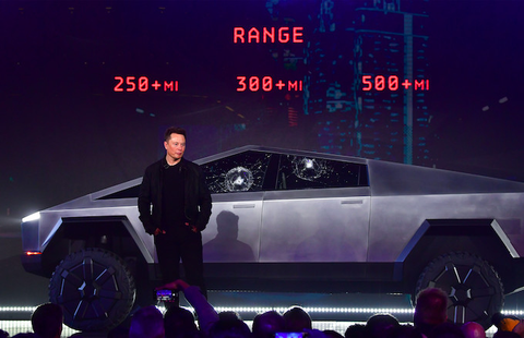 Elon Musk quê độ vì màn thử kính chống đạn, tài sản bốc hơi 770 triệu USD - Ảnh 2. Elon Musk quê độ vì màn thử kính chống đạn, tài sản bốc hơi 770 triệu USD - Ảnh 2.