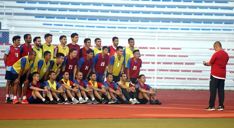 Thầy trò ông Park bất ngờ chạm trán đội tuyển... vua áo đen SEA Games 2019 - Ảnh 3. Thầy trò ông Park bất ngờ chạm trán đội tuyển... vua áo đen SEA Games 2019 - Ảnh 3.