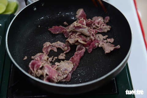 Phở ngon, ngọt từ đâu? - Ảnh 5. Phở ngon, ngọt từ đâu? - Ảnh 5.