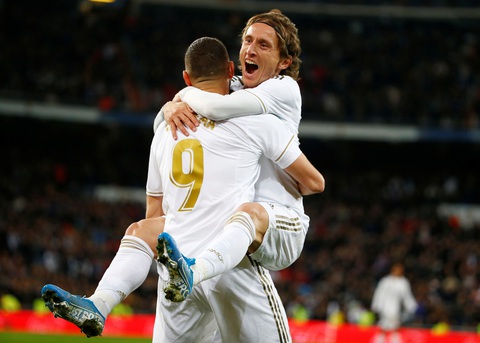 Luka Modric rực sáng giúp Real Madrid bám sát Barca - Ảnh 1. Luka Modric rực sáng giúp Real Madrid bám sát Barca - Ảnh 1.