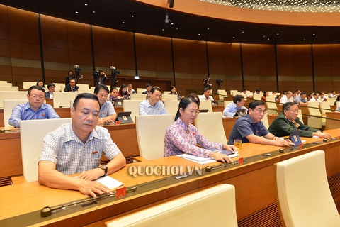 Miễn visa 30 ngày cho người nước ngoài vào khu kinh tế đặc biệt trên biển - Ảnh 1. Miễn visa 30 ngày cho người nước ngoài vào khu kinh tế đặc biệt trên biển - Ảnh 1.