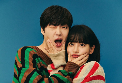 Love with flaws: Ahn Jae Hyun bị ám ảnh ngoại hình sau ồn ào hôn nhân - Ảnh 8. Love with flaws: Ahn Jae Hyun bị ám ảnh ngoại hình sau ồn ào hôn nhân - Ảnh 8.