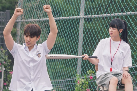 Love with flaws: Ahn Jae Hyun bị ám ảnh ngoại hình sau ồn ào hôn nhân - Ảnh 5. Love with flaws: Ahn Jae Hyun bị ám ảnh ngoại hình sau ồn ào hôn nhân - Ảnh 5.