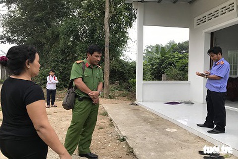 Bắt thanh niên dùng cây gỗ đánh chết bạn nhậu rồi về nhà ngủ - Ảnh 1. Bắt thanh niên dùng cây gỗ đánh chết bạn nhậu rồi về nhà ngủ - Ảnh 1.