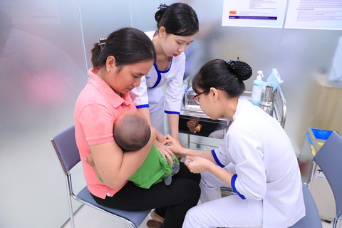 Khai trương trung tâm tiêm chủng 5 sao tại Tây Nam Bộ - Ảnh 3. Khai trương trung tâm tiêm chủng 5 sao tại Tây Nam Bộ - Ảnh 3.