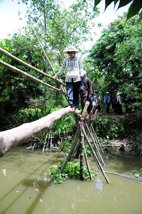Săn tour khuyến mại tại gian hàng lữ hành Fiditour - Ảnh 2. Săn tour khuyến mại tại gian hàng lữ hành Fiditour - Ảnh 2.