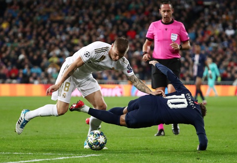 Real Madrid đánh mất chiến thắng dù dẫn trước PSG 2-0 - Ảnh 1. Real Madrid đánh mất chiến thắng dù dẫn trước PSG 2-0 - Ảnh 1.