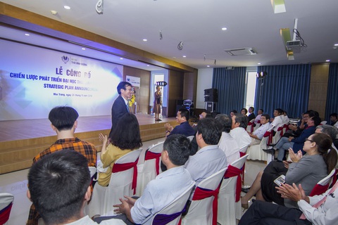 24 giờ diễn thuyết liên tục ở Đại học Thái Bình Dương - Ảnh 1. 24 giờ diễn thuyết liên tục ở Đại học Thái Bình Dương - Ảnh 1.