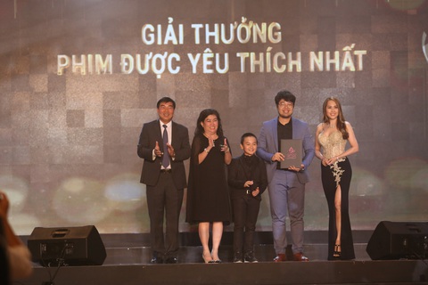 Song Lang đoạt Bông sen vàng, Trấn Thành đoạt giải Diễn viên chính xuất sắc - Ảnh 6. Song Lang đoạt Bông sen vàng, Trấn Thành đoạt giải Diễn viên chính xuất sắc - Ảnh 6.